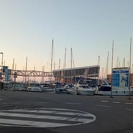 Enjoy Our Sailboat In Barcelona * סנט אדריה דה בסוס